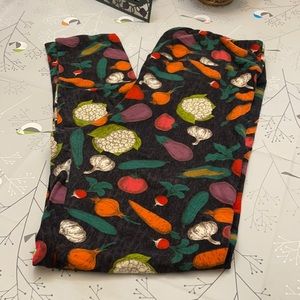 LulaRoe Leggings TC